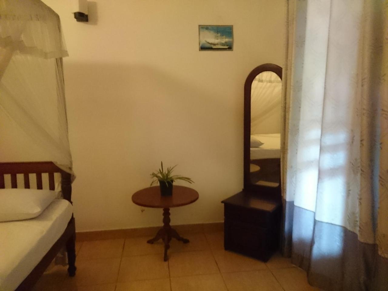 Hotel Sun And Surf Rest Ahangama Zewnętrze zdjęcie
